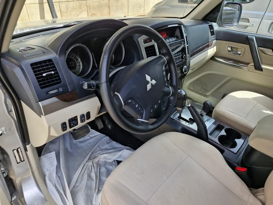 2020 Mitsubishi Pajero GLS 4Doors 