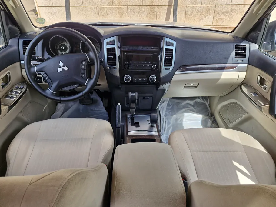 2020 Mitsubishi Pajero GLS 4Doors 