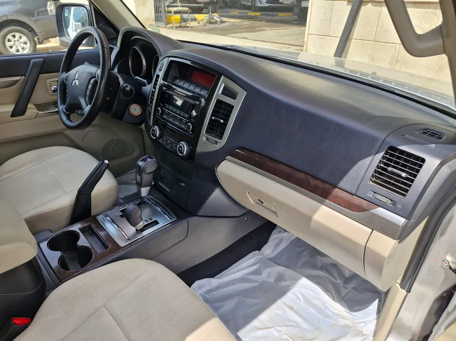 2020 Mitsubishi Pajero GLS 4Doors 