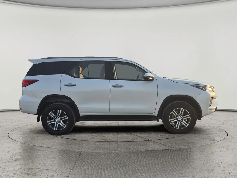 2022 Toyota Fortuner GX2 4x4 
