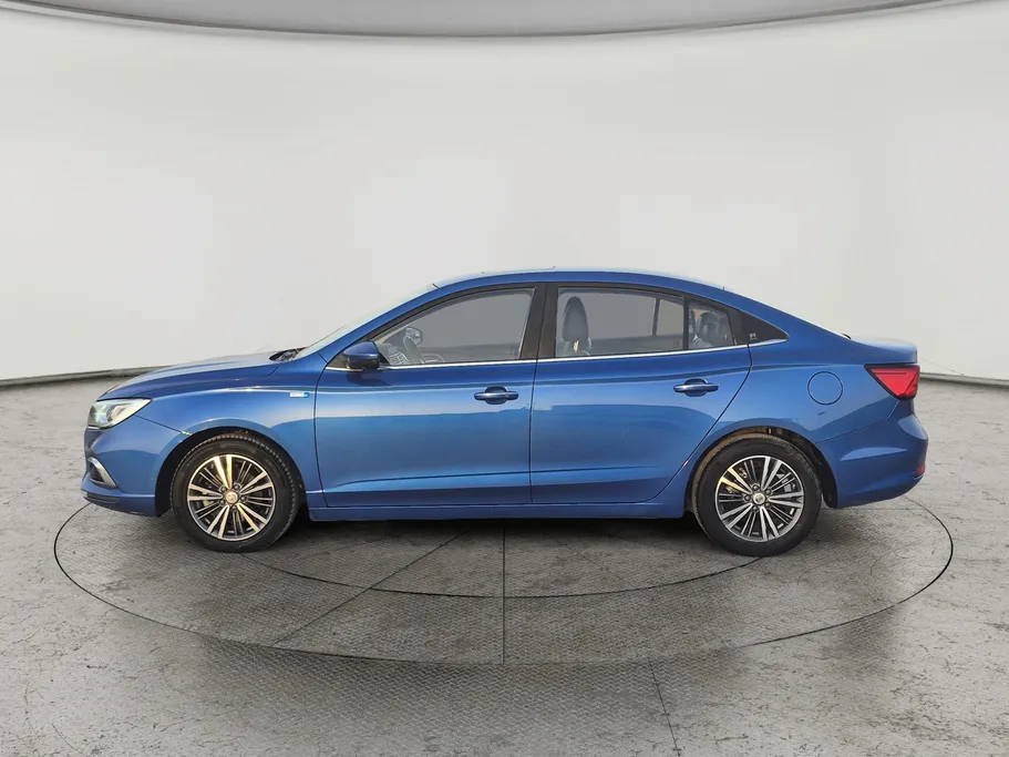2022 MG 5 LUX 