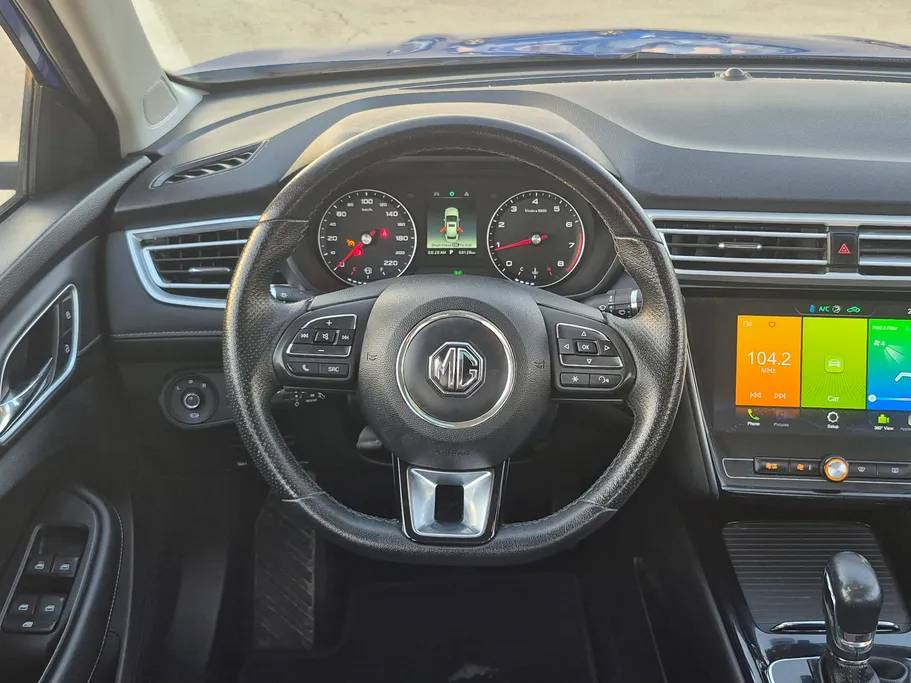 2022 MG 5 LUX 