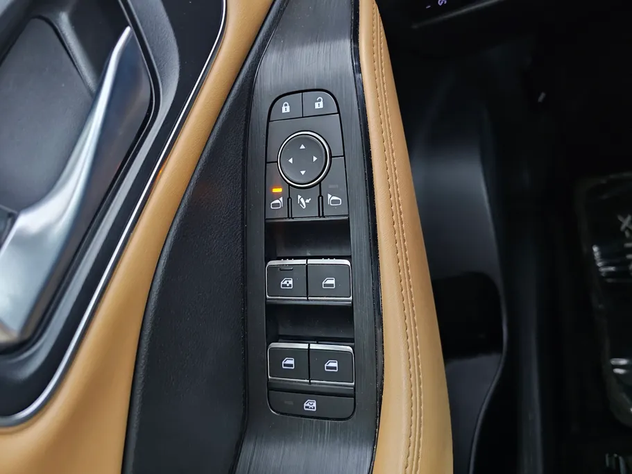 2023 Nissan Xtrail SL 