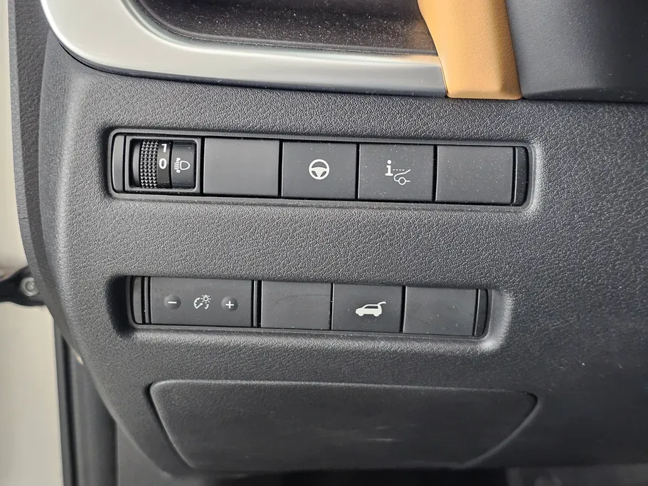 2023 Nissan Xtrail SL 