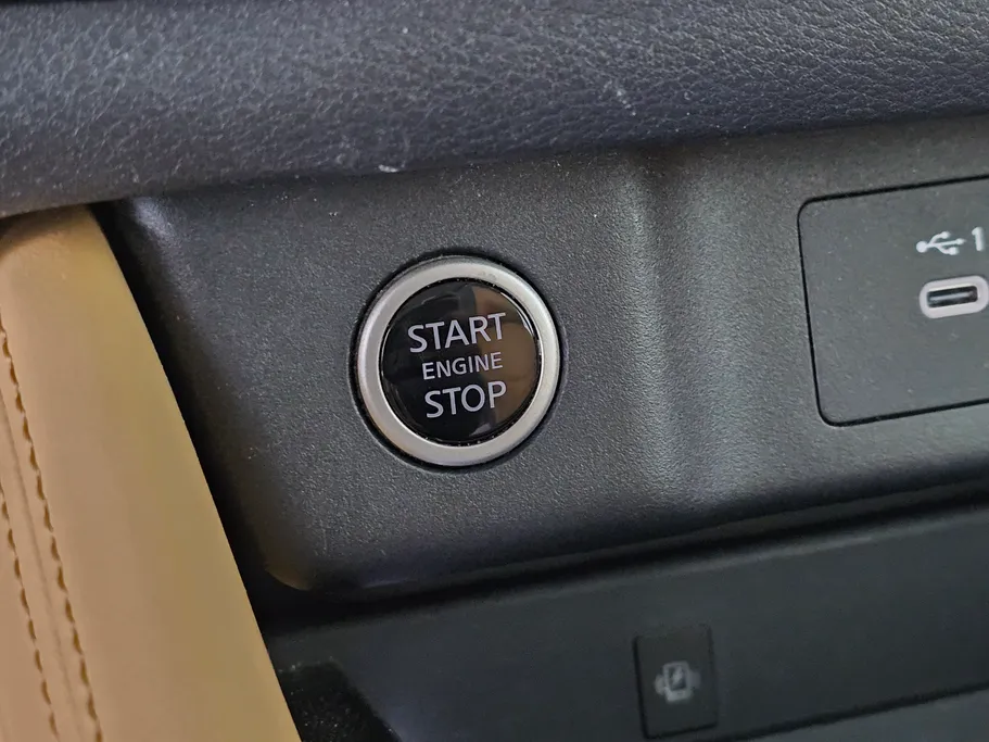 2023 Nissan Xtrail SL 