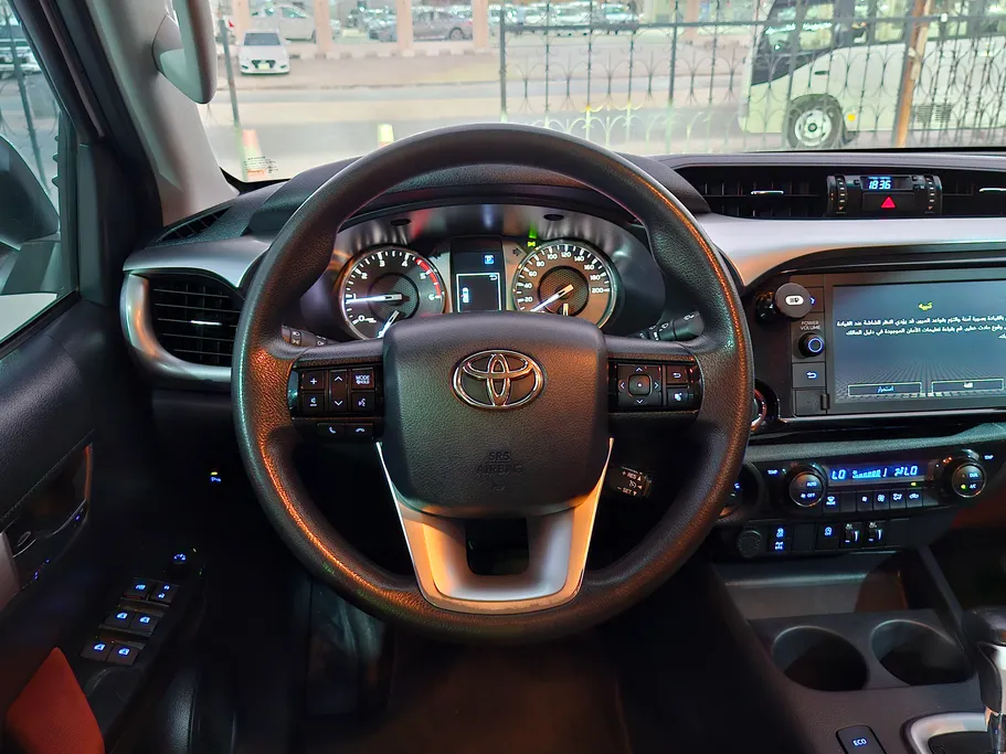 2023 Toyota Hilux SGLX 4X4 AT DSL 