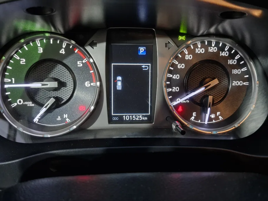 2023 Toyota Hilux SGLX 4X4 AT DSL 