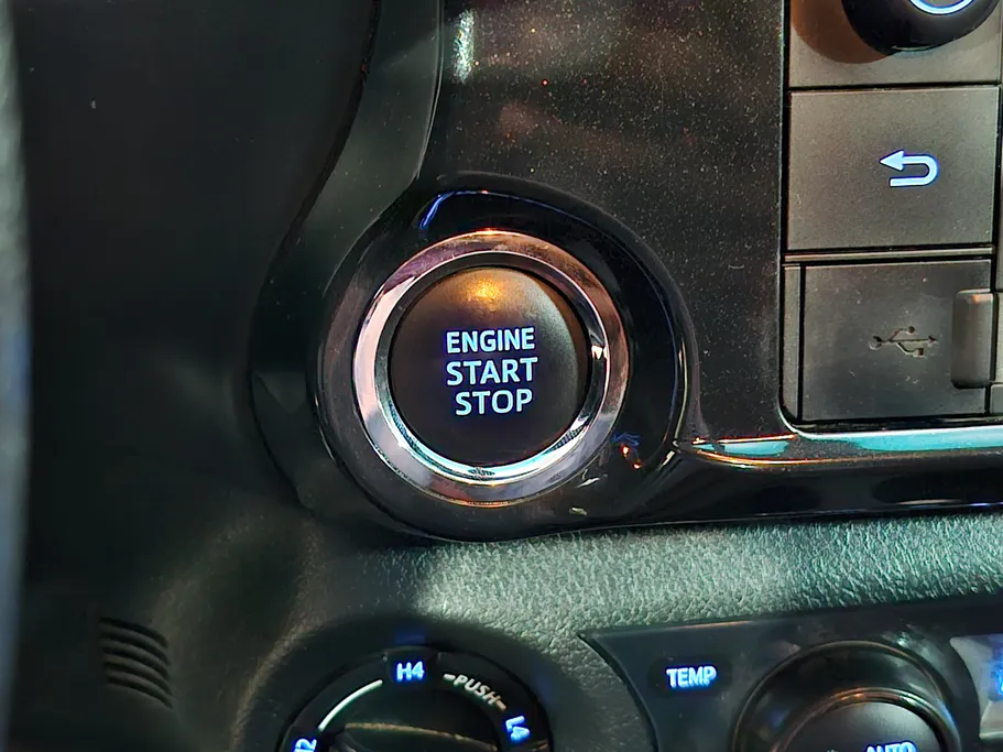2023 Toyota Hilux SGLX 4X4 AT DSL 