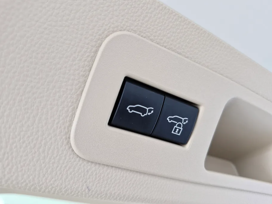 2023 Toyota Land Cruiser GXR4 