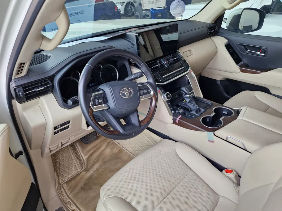 2023 Toyota Land Cruiser GXR4 