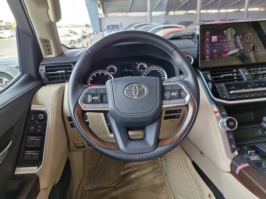 2023 Toyota Land Cruiser GXR4 