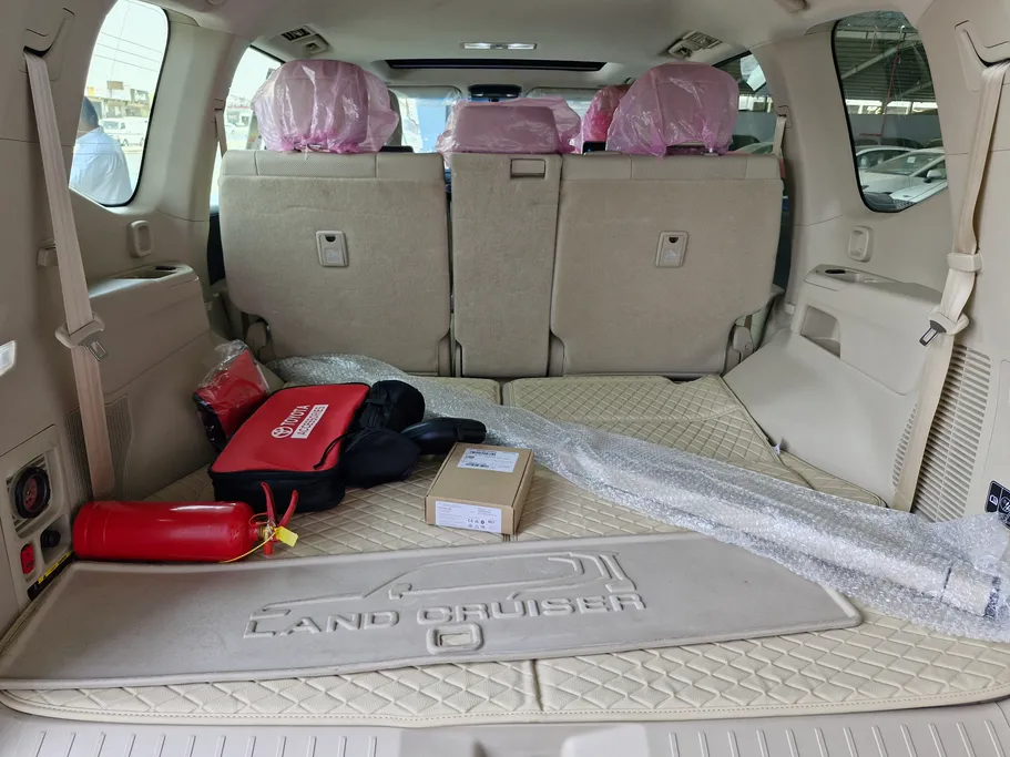 2023 Toyota Land Cruiser GXR4 