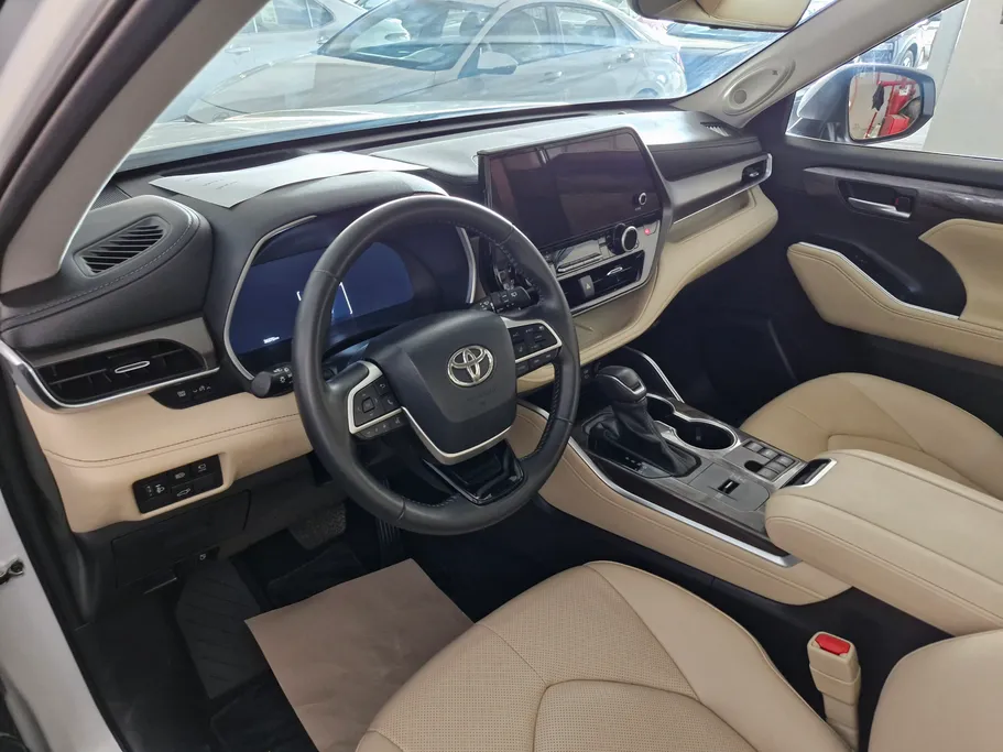 2024 Toyota Highlander Limited 