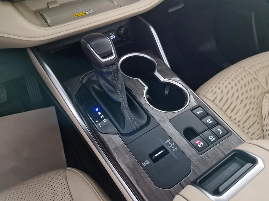 2024 Toyota Highlander Limited 