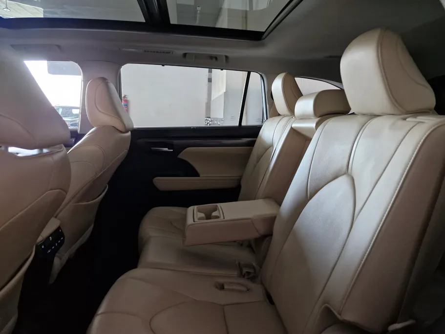2024 Toyota Highlander Limited 