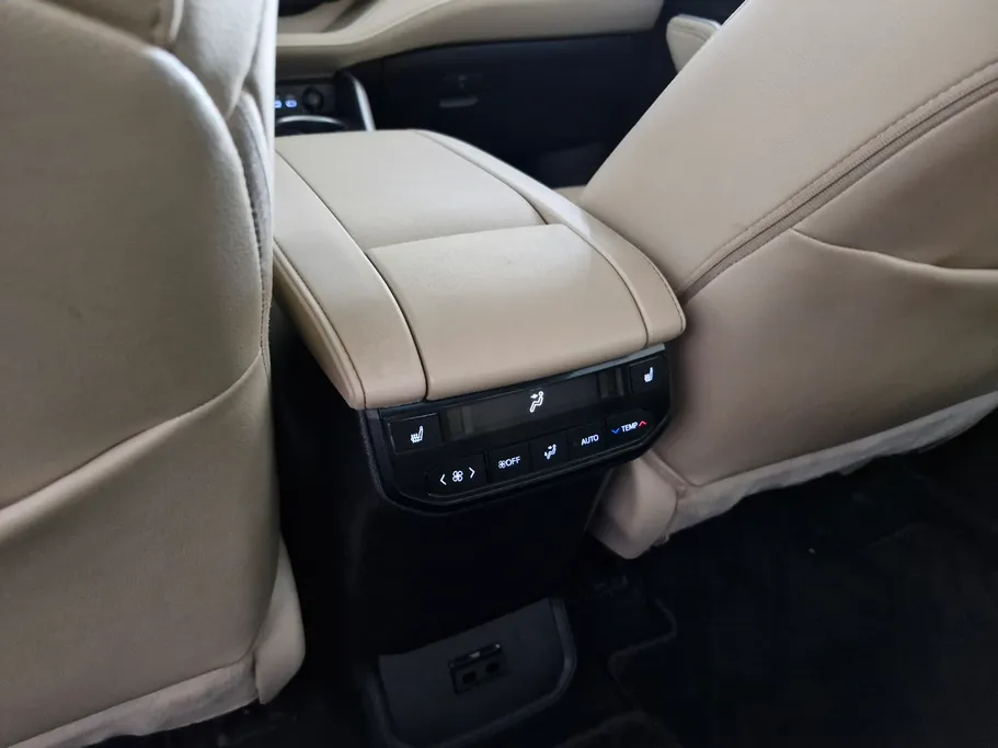 2024 Toyota Highlander Limited 