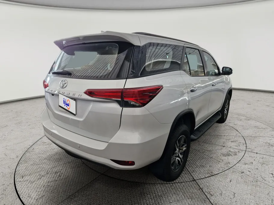 2025 Toyota Fortuner GX2 4x4 