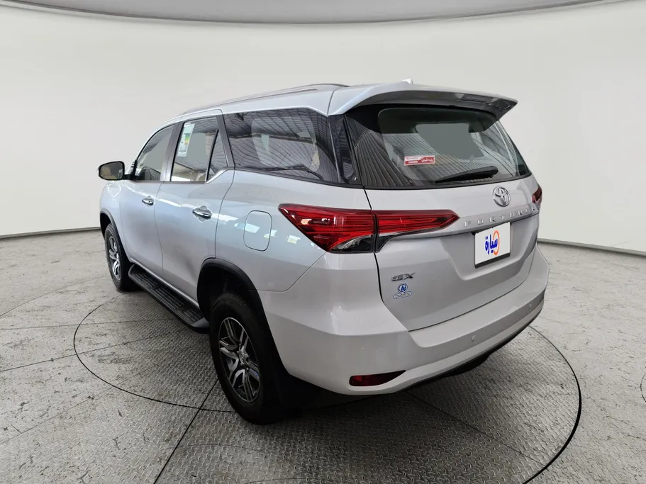 2025 Toyota Fortuner GX2 4x4 