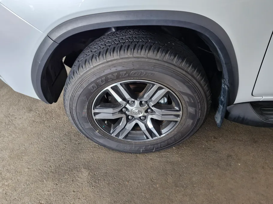 2025 Toyota Fortuner GX2 4x4 