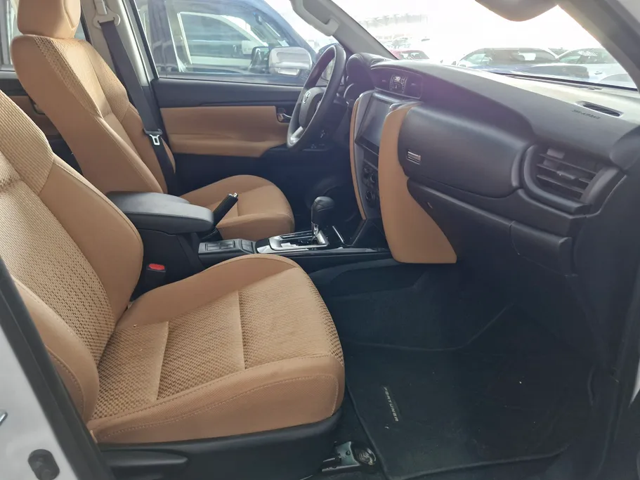 2025 Toyota Fortuner GX2 4x4 