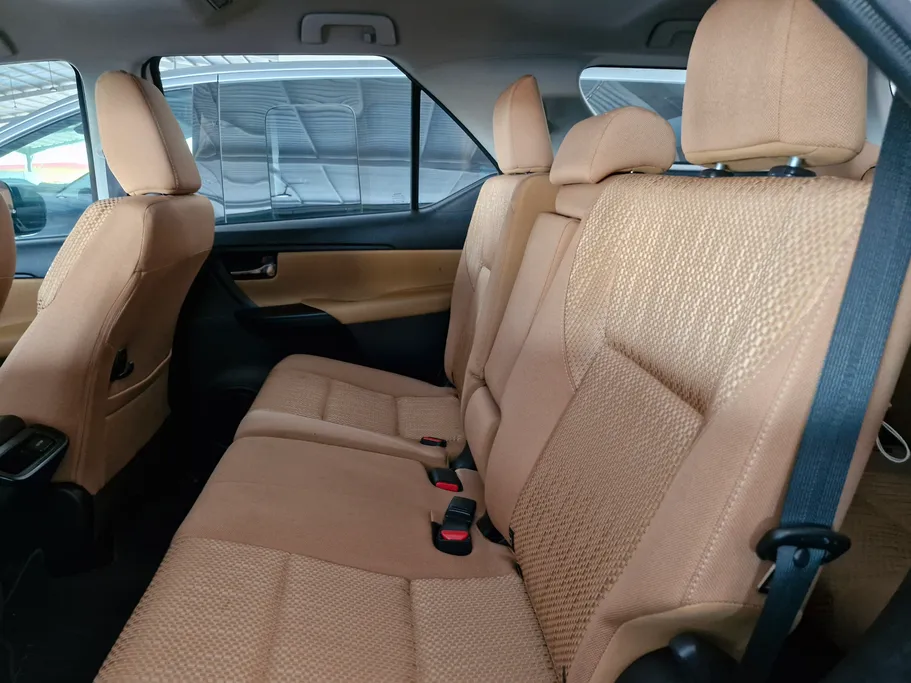 2025 Toyota Fortuner GX2 4x4 