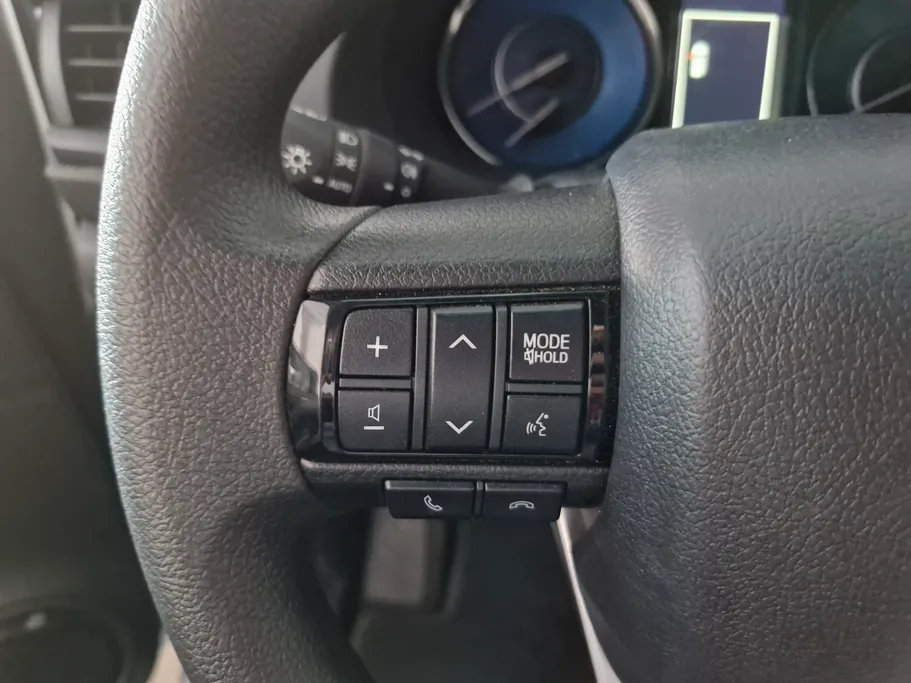 2025 Toyota Fortuner GX2 4x4 