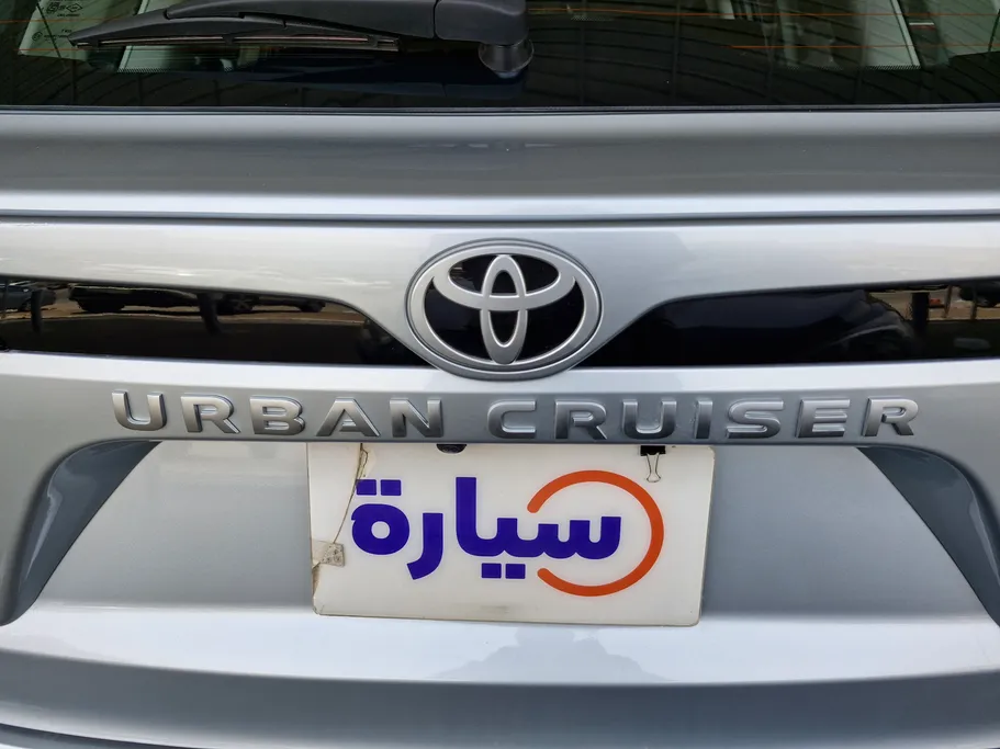 تويوتا أوربان كروزر GLX 2025 
