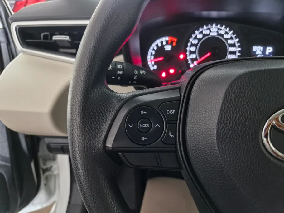 تويوتا كورولا XLI Executive Moonroof 2022 