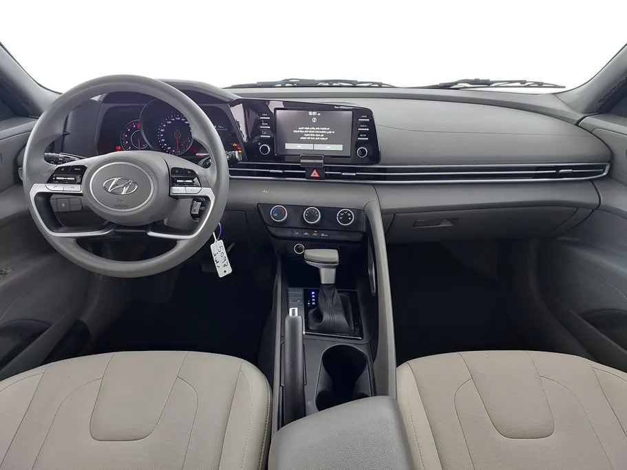 2023 Hyundai Elantra Smart 
