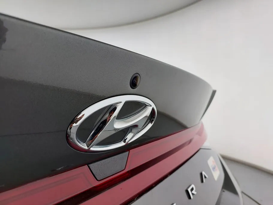 2023 Hyundai Elantra Smart 