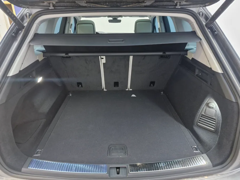2024 Volkswagen Touareg  