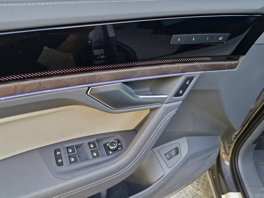 2024 Volkswagen Touareg  