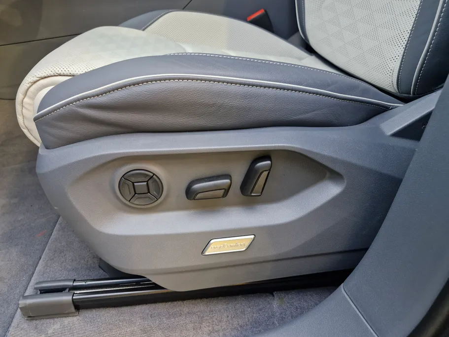 2024 Volkswagen Touareg  