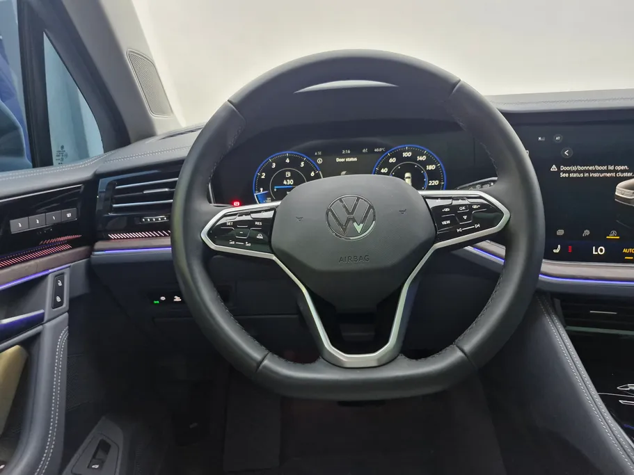 2024 Volkswagen Touareg  