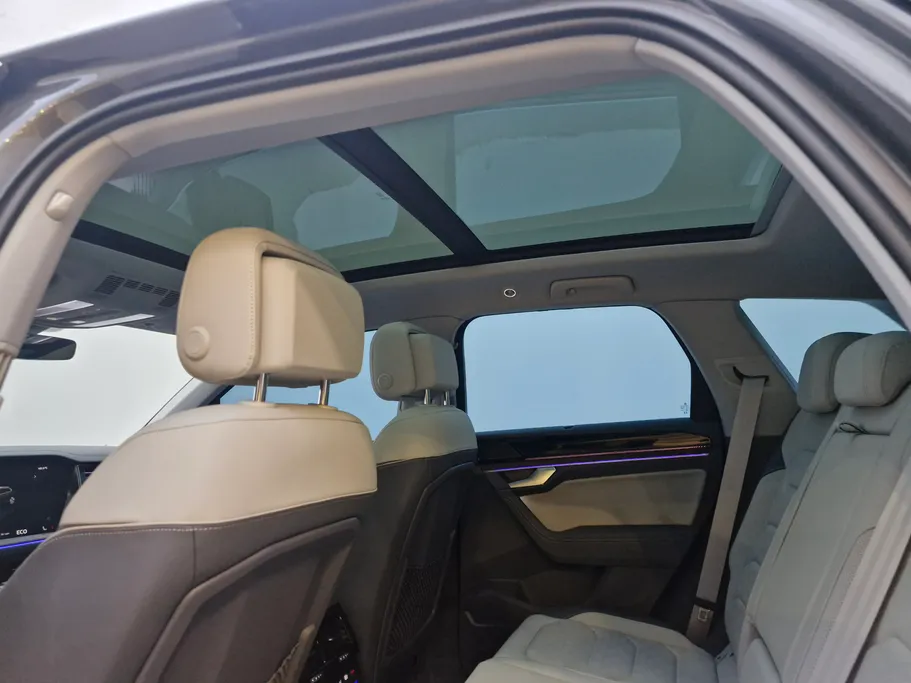 2024 Volkswagen Touareg  