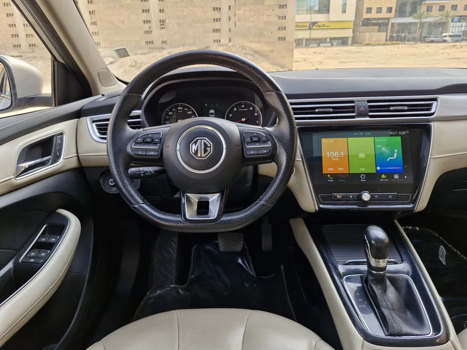 2022 MG 5 LUX 