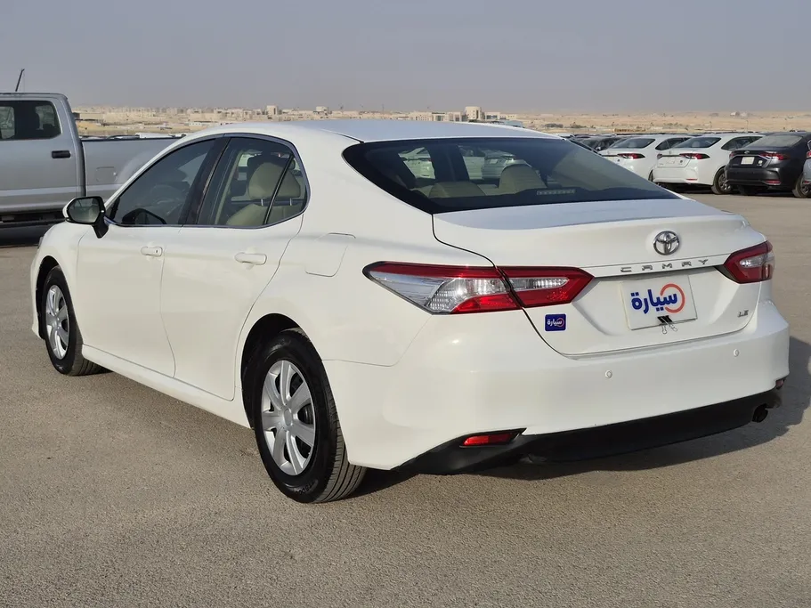 2020 Toyota Camry  LE 
