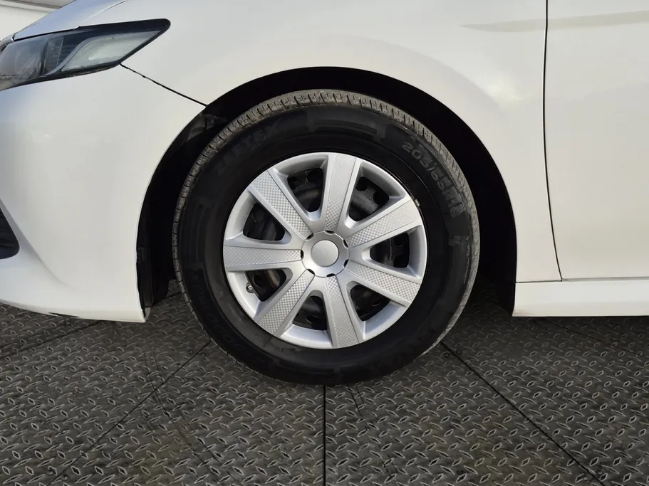 2020 Toyota Camry  LE 