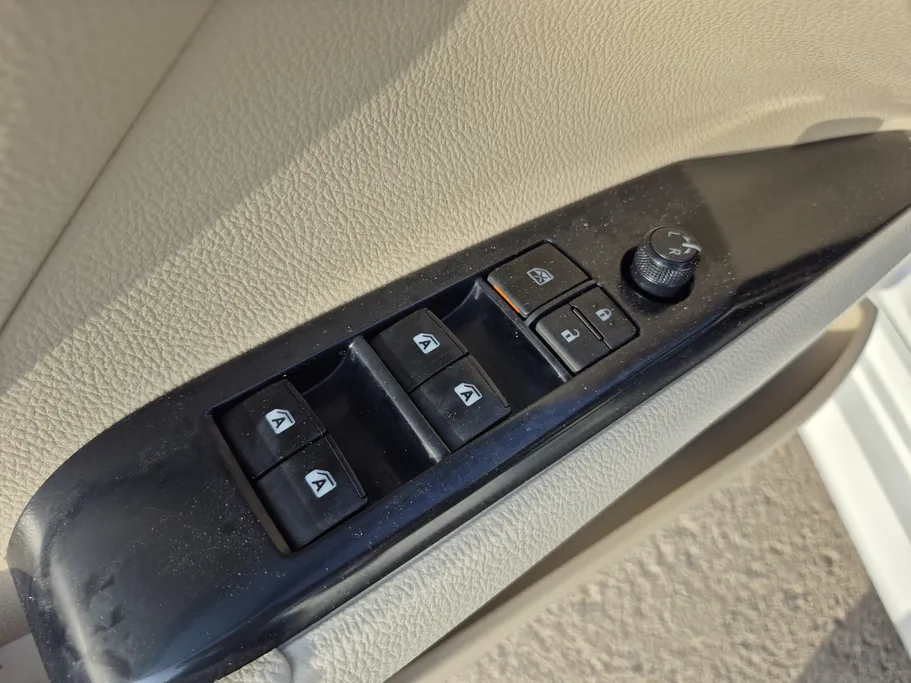 2020 Toyota Camry  LE 