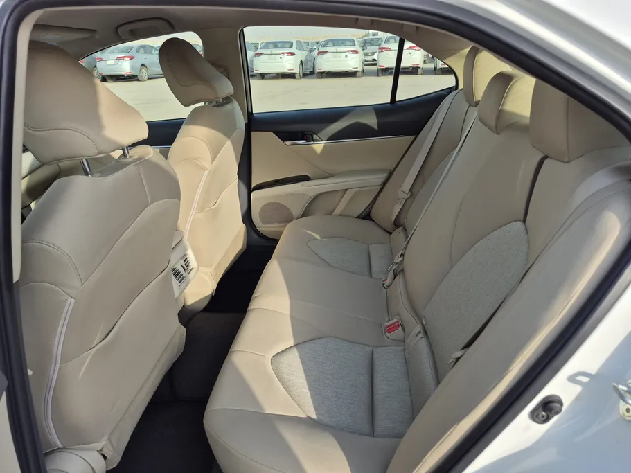 2020 Toyota Camry  LE 