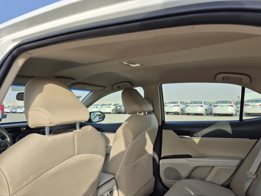 2020 Toyota Camry  LE 