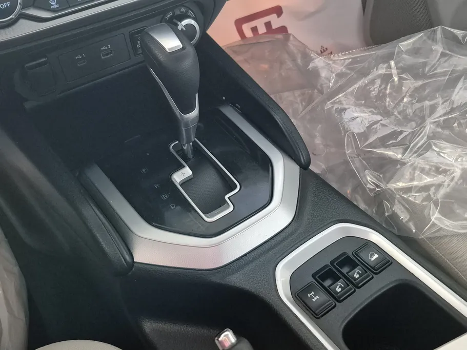 2021 نيسان Xterra Titanium 