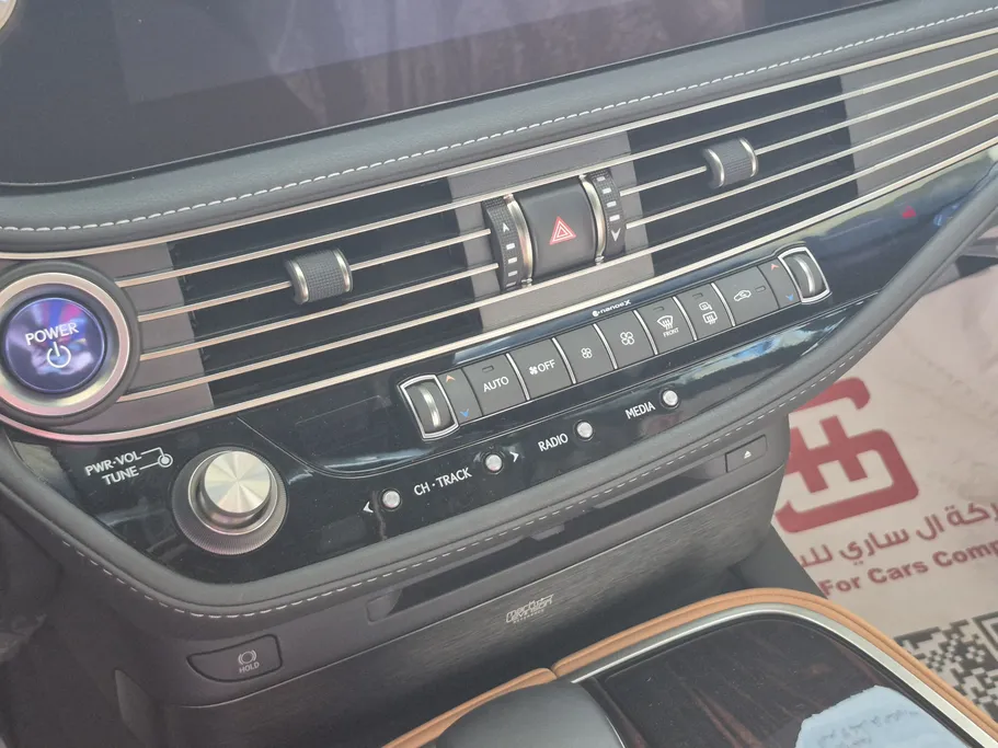لكزس LS 500 HH Hybrid Plus 2022 