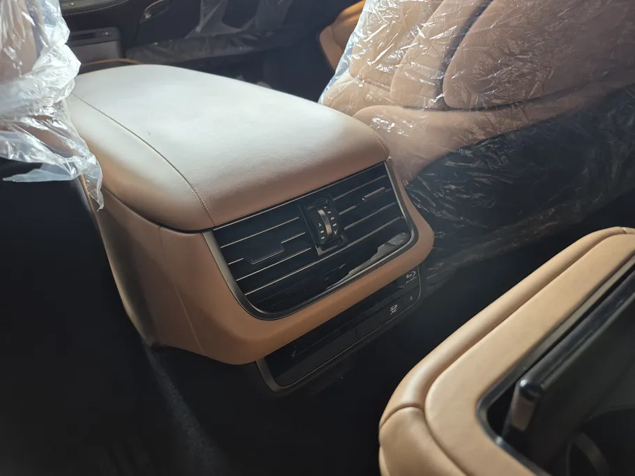 لكزس LS 500 HH Hybrid Plus 2022 