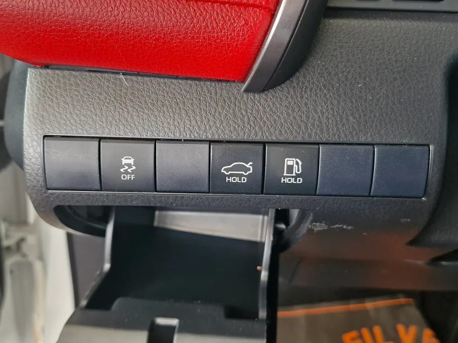 2020 Toyota Camry  SE 