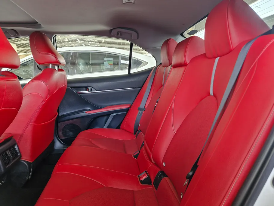 2020 Toyota Camry  SE 