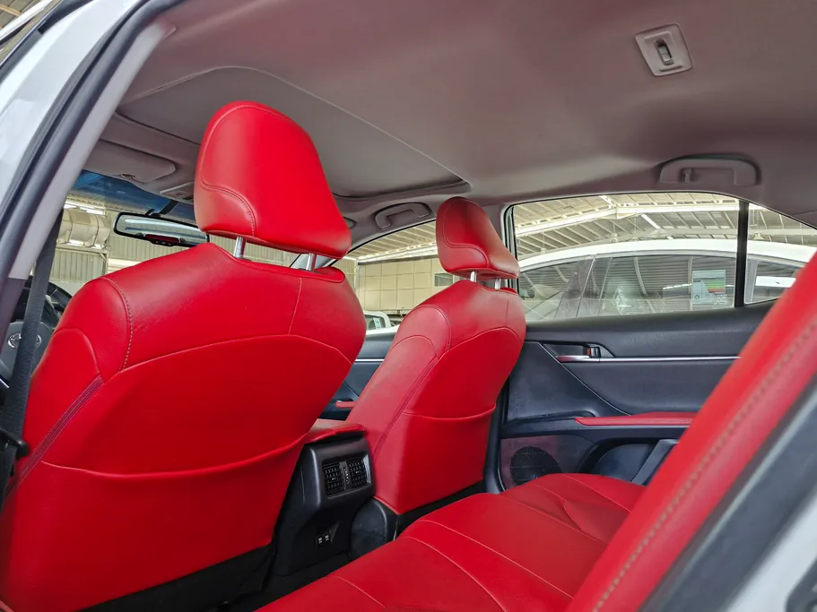2020 Toyota Camry  SE 