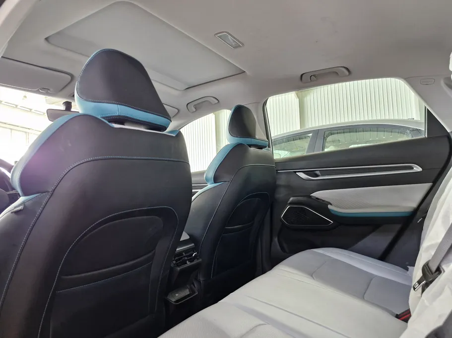 2025 Geely Emgrand GF 