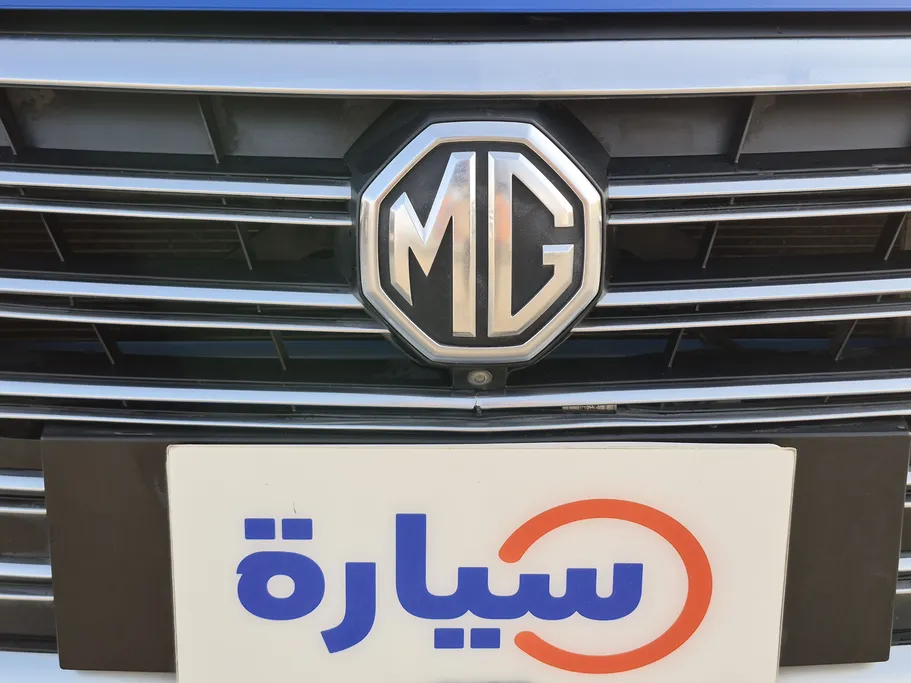 ام جي 5 LUX 2022 