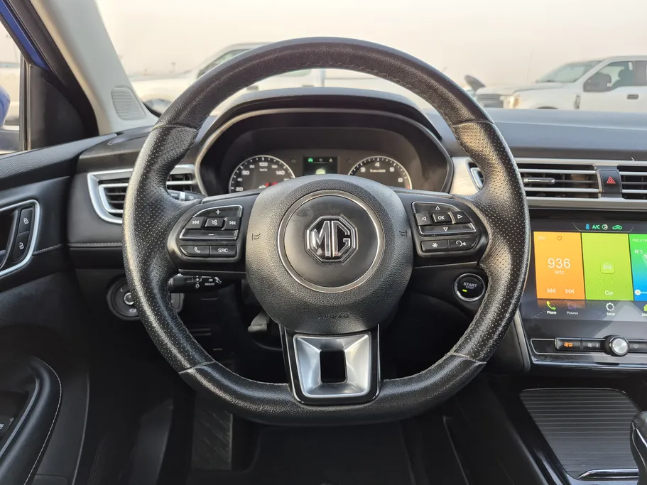 2022 MG 5 LUX 